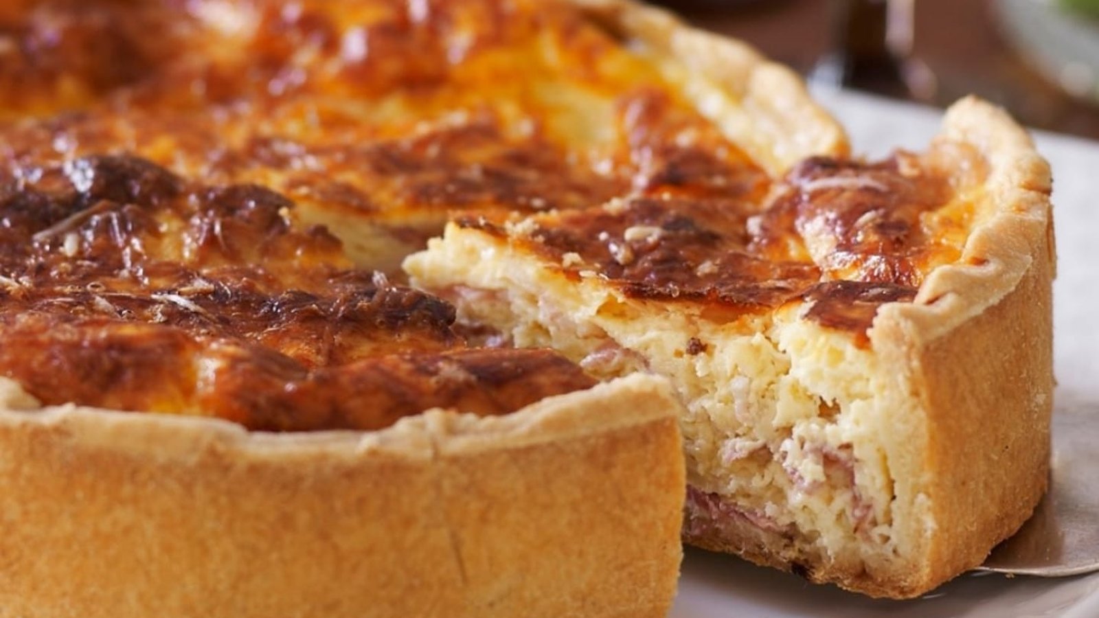 Authentic golden quiche lorraine