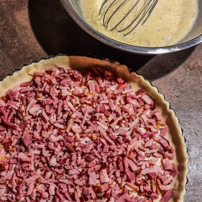 Traditional quiche lorraine